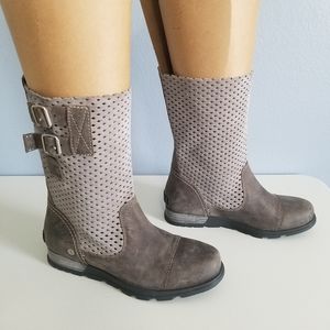 Sorel Major Pull On Perforated Leather Boots Gray